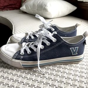 Villanova converse!